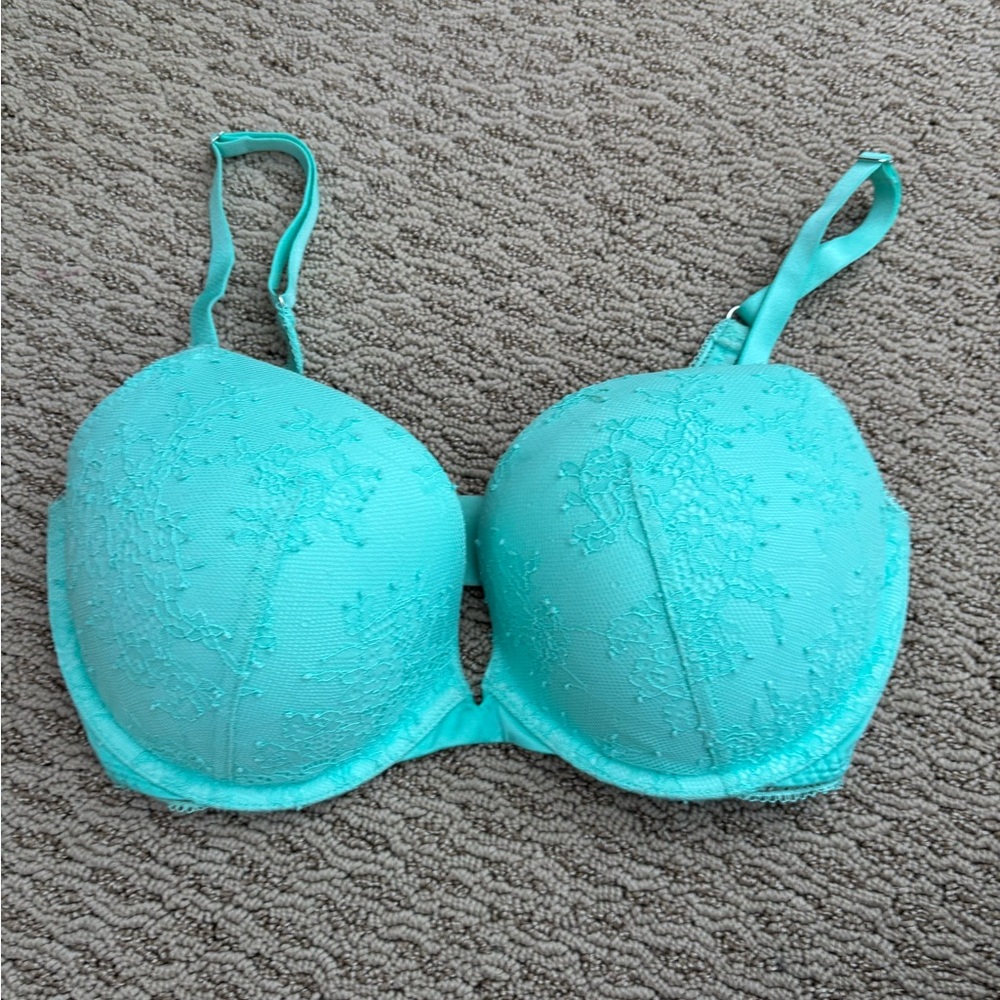 Victoria's Secret Aqua Lace Bra